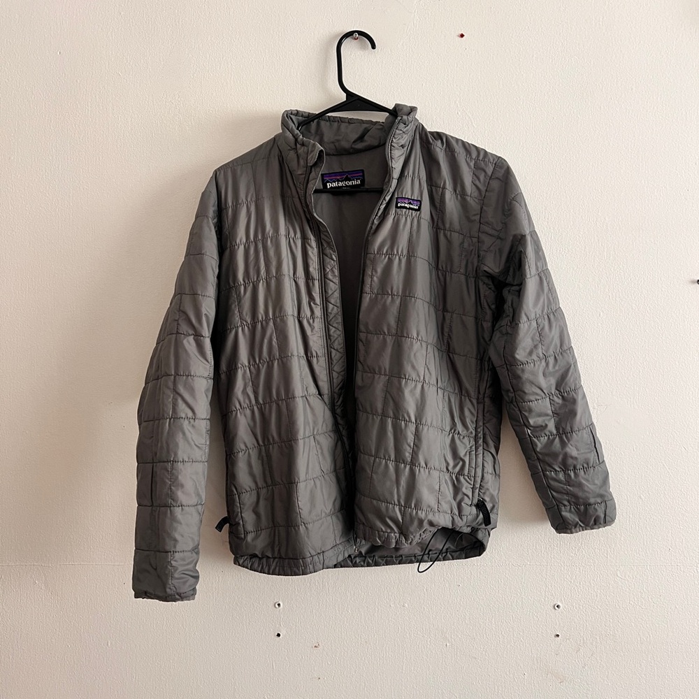 Patagonia Charcoal Quilted Jacket *ZIPPER BROKEN